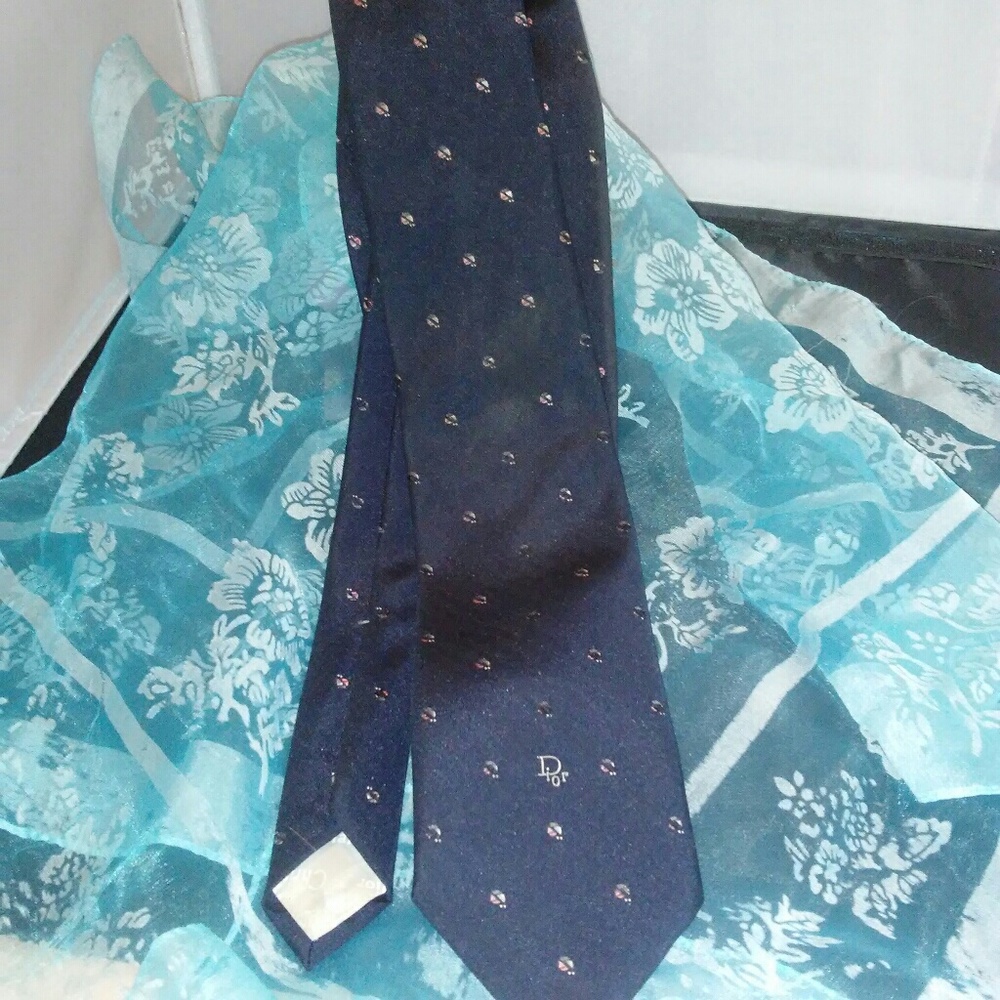 CHRISTIAN DIOR BLUE TIE